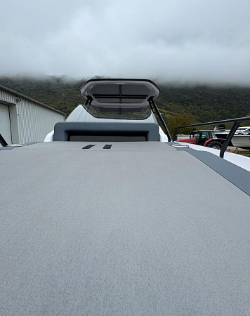 Катер Axopar 25 Cross-Top